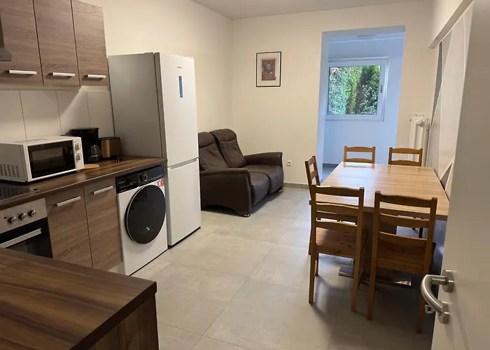 Apartman Urban Living Volksgarten